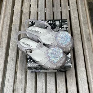 Mini Melissa girls shell sandals